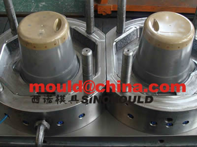 bucket mould 1